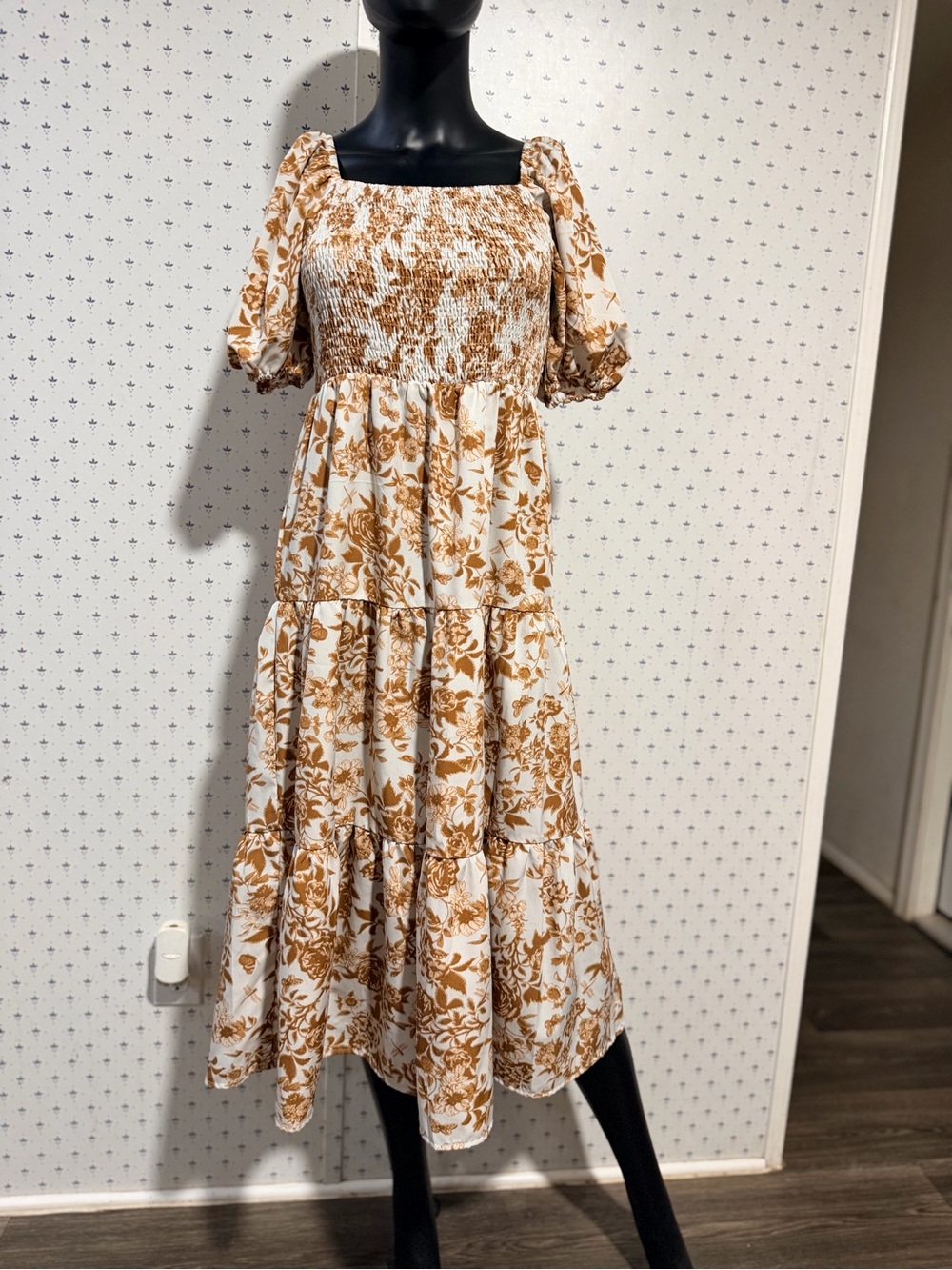 SHEIN Clasi Floral Square Neck Puff Sleeve Tiered Midi Dress M